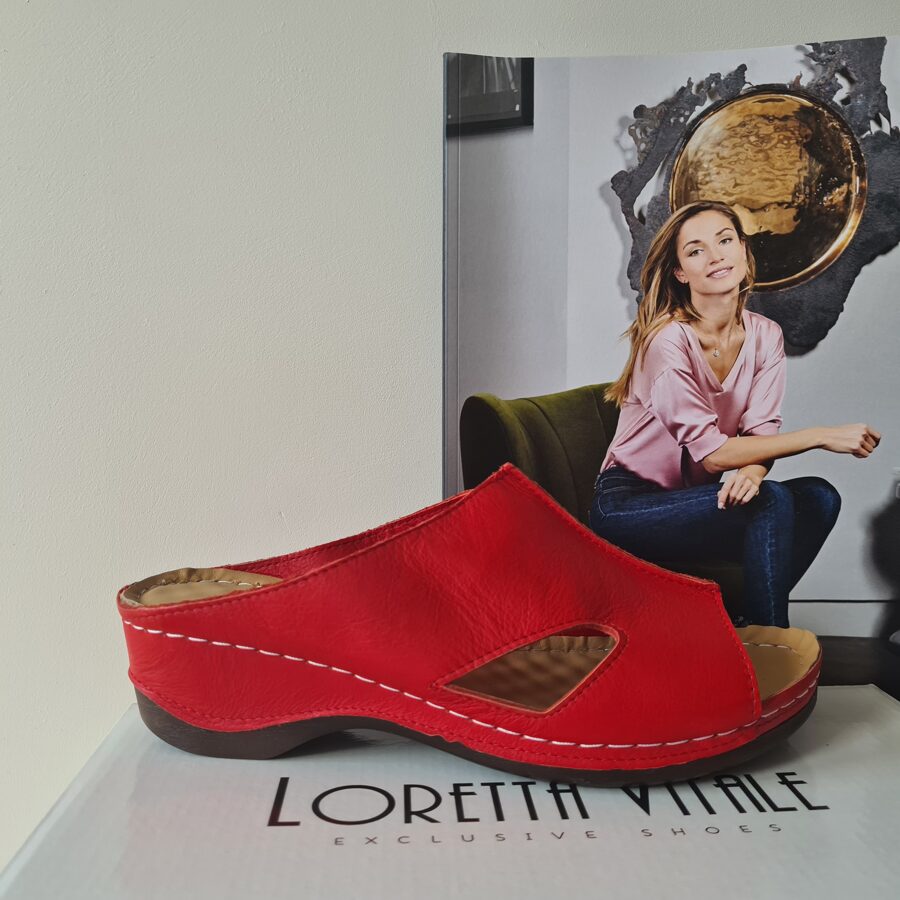 Loretta Vitale ādas apavi, sarkanas sieviešu iešļūcenes