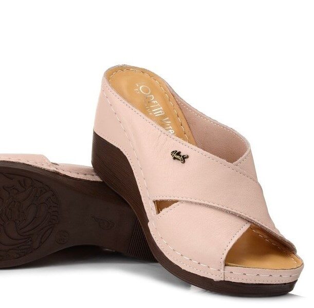 Loretta Vitale ādas apavi, pūdera rozā sieviešu iešļūcenes